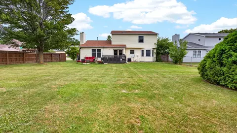 Exterior - 1014 Chicory Ln, Bloomington, IL 61704 photo 7 of 7