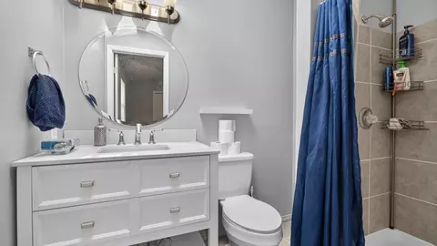Bath - 1014 Chicory Ln, Bloomington, IL 61704 photo 2 of 3
