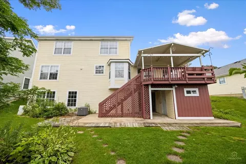 Exterior - 513 Eastwick Ln, Bartlett, IL 60103 photo 5 of 5