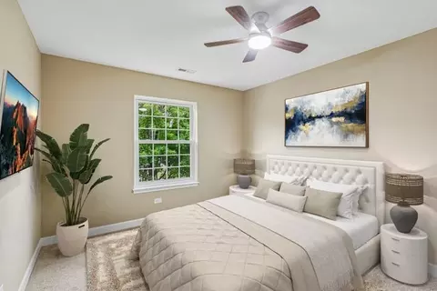 Bedroom - 657 Thorntree Ct #C2, Bartlett, IL 60103 photo 1 of 6