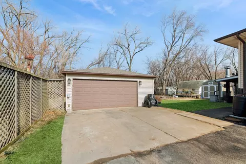 Exterior - 3900 W 155th St, Markham, IL 60428 photo 2 of 5