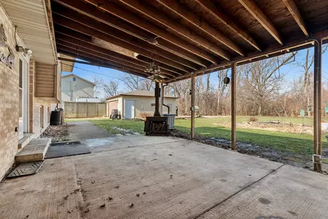 Exterior - 3900 W 155th St, Markham, IL 60428 photo 3 of 5
