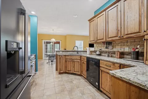 Kitchen - 604 Eddy Rd, Bloomington, IL 61704 photo 2 of 4