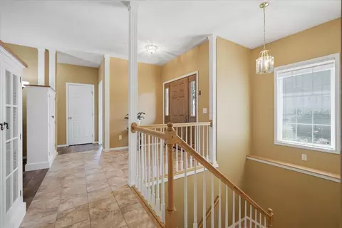 Entry Way - 604 Eddy Rd, Bloomington, IL 61704 photo 3 of 3