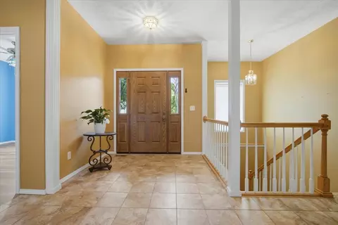 Entry Way - 604 Eddy Rd, Bloomington, IL 61704 photo 1 of 3