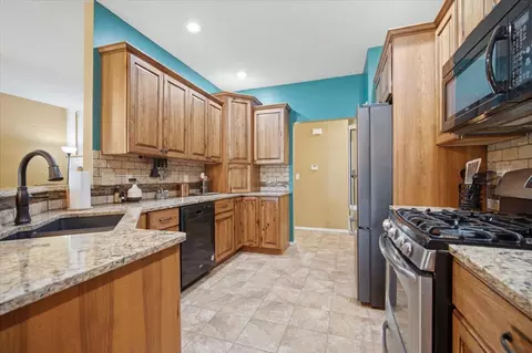 Kitchen - 604 Eddy Rd, Bloomington, IL 61704 photo 1 of 4
