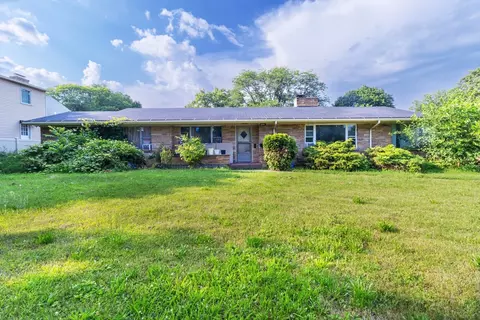 2808 E State St, Rockford, IL 61108