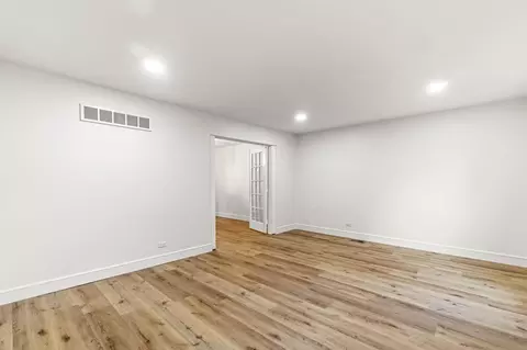 Living - 1080 Dresden Dr, Hoffman Estates, IL 60192 photo 1 of 7