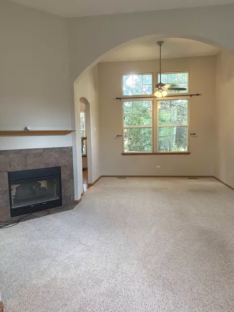 Living - 10841 Prairie Ln #12, Mokena, IL 60448 photo 1 of 5
