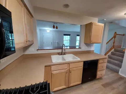 Kitchen - 14528 Thomas Jefferson Dr, Plainfield, IL 60544 photo 2 of 2