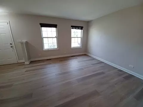 Living - 14528 Thomas Jefferson Dr, Plainfield, IL 60544 photo 4 of 6