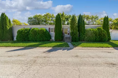 185 Whipporwill Dr, Beecher, IL 60401 photo 2