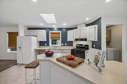 185 Whipporwill Dr, Beecher, IL 60401 photo 4