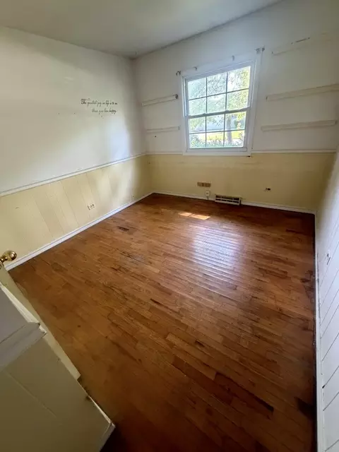 Bedroom - 3012 Phillips Ave, Steger, IL 60475 photo 3 of 6