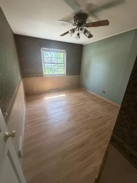 Bedroom - 3012 Phillips Ave, Steger, IL 60475 photo 2 of 6