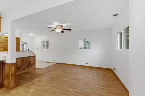 Living - 440 Aster Ln, Hoffman Estates, IL 60169 photo 1 of 5