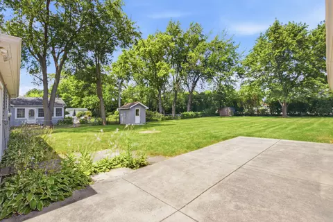 Exterior - 440 Aster Ln, Hoffman Estates, IL 60169 photo 3 of 6
