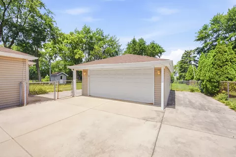 Other - 440 Aster Ln, Hoffman Estates, IL 60169 photo 1 of 3
