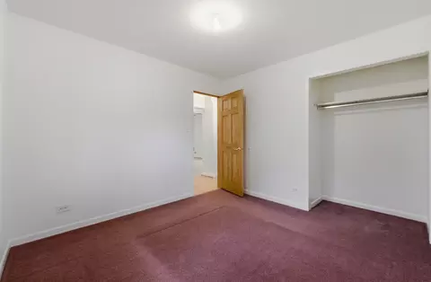 Bedroom - 440 Aster Ln, Hoffman Estates, IL 60169 photo 4 of 6