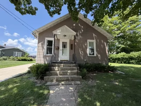 322 Fitzgerald St, Oglesby, IL 61348