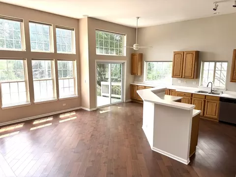 Kitchen - 7187 Dada Dr, Gurnee, IL 60031 photo 3 of 3
