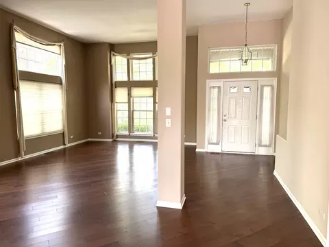 Living - 7187 Dada Dr, Gurnee, IL 60031 photo 2 of 6