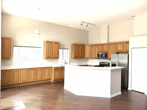 Kitchen - 7187 Dada Dr, Gurnee, IL 60031 photo 2 of 3