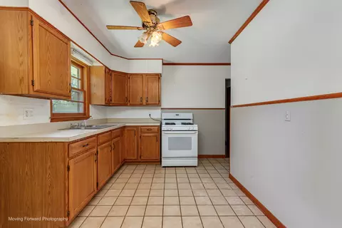 7 N S151 N Eola Rd, Aurora, IL 60502 photo 10