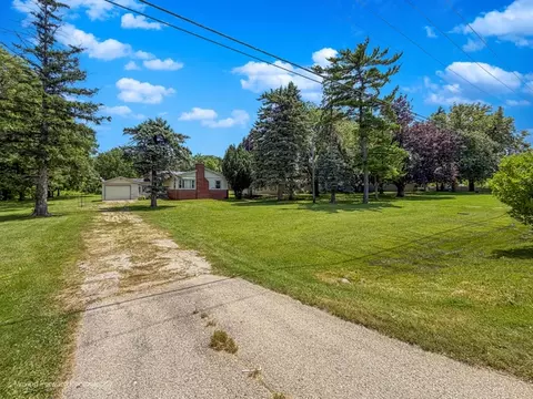 7 N S151 N Eola Rd, Aurora, IL 60502 photo 3