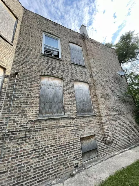 Exterior - 6036 S Marshfield Ave, Chicago, IL 60636 photo 7 of 9