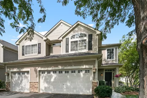 160 Timber Trails Blvd, Gilberts, IL 60136