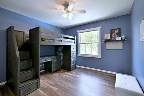 Bedroom - 101 E Bryn Mawr Ave, Itasca, IL 60143 photo 4 of 4