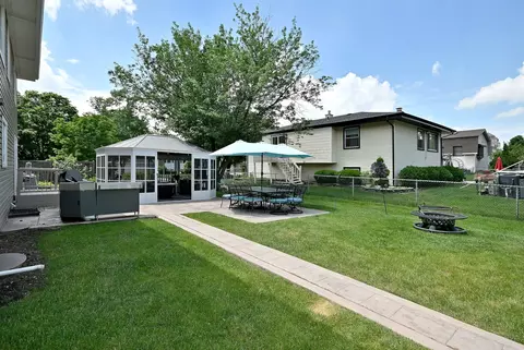 Exterior - 101 E Bryn Mawr Ave, Itasca, IL 60143 photo 5 of 7