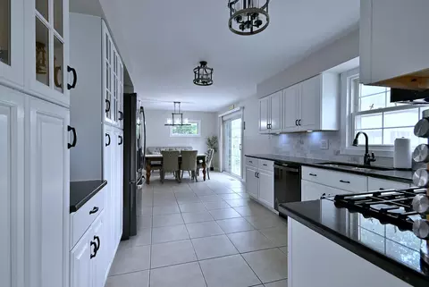 Kitchen - 101 E Bryn Mawr Ave, Itasca, IL 60143 photo 1 of 3