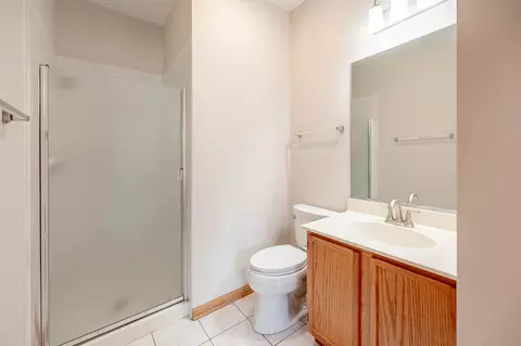 Bath - 21366 W Juniper Ln, Plainfield, IL 60544 photo 1 of 2