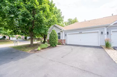 Exterior - 21366 W Juniper Ln, Plainfield, IL 60544 photo 2 of 2