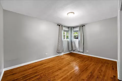 Bedroom - 707 S Gables Blvd, Wheaton, IL 60189 photo 3 of 5