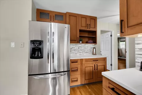Kitchen - 707 S Gables Blvd, Wheaton, IL 60189 photo 3 of 3