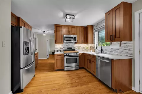 Kitchen - 707 S Gables Blvd, Wheaton, IL 60189 photo 1 of 3