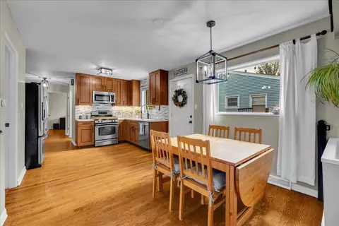 Other - 707 S Gables Blvd, Wheaton, IL 60189 photo 3 of 8