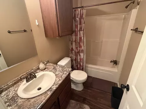 Bath - 510 E 8th St, Sandoval, IL 62882 photo 1 of 3