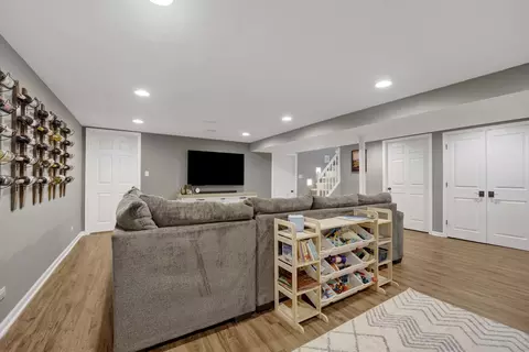 Other - 528 Kipling Ct, Wheaton, IL 60187 photo 5 of 11
