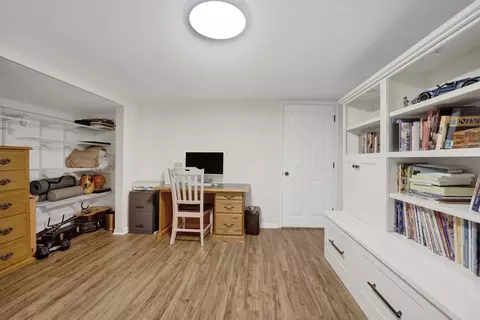 Other - 528 Kipling Ct, Wheaton, IL 60187 photo 9 of 11