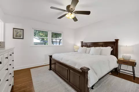 Bedroom - 528 Kipling Ct, Wheaton, IL 60187 photo 1 of 7