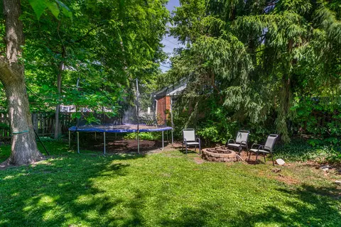 Exterior - 815 N Eagle St, Naperville, IL 60563 photo 3 of 4