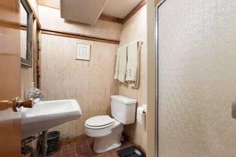 Bath - 815 N Eagle St, Naperville, IL 60563 photo 4 of 4