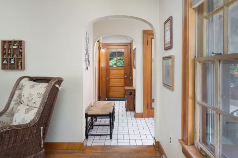 Entry Way - 815 N Eagle St, Naperville, IL 60563 photo 4 of 6