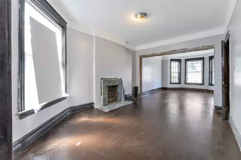 Living - 6505 S Peoria St, Chicago, IL 60621 photo 4 of 5