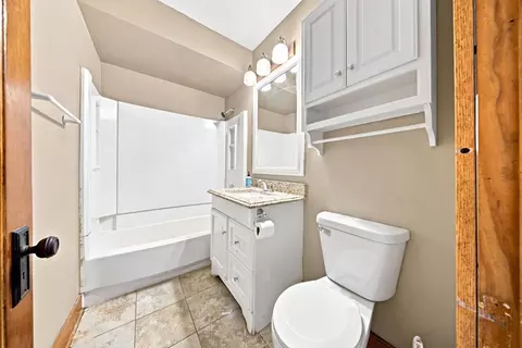Bath - 30 S Commonwealth Ave, Elgin, IL 60123 photo 1 of 2