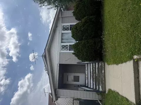 4853 W Parker Ave, Chicago, IL 60639